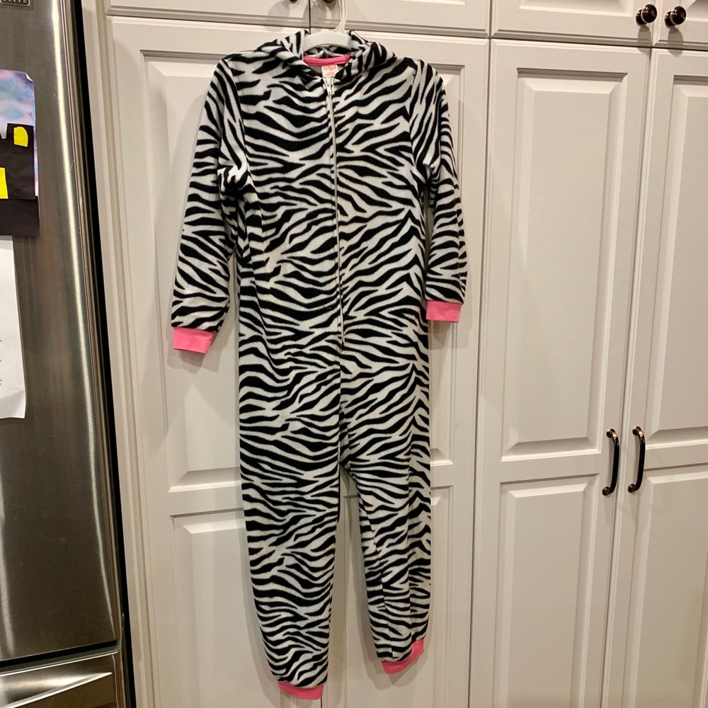 Girls size 7/8 onesie zebra pajamas